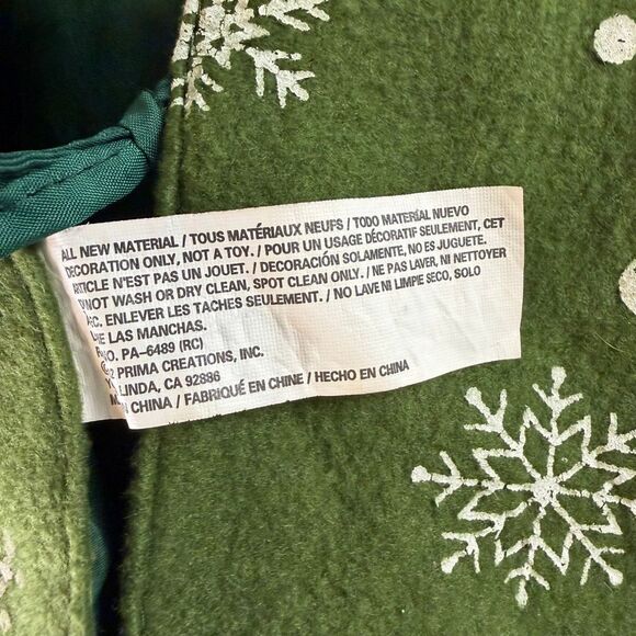 Christmas Tree Skirt Green Snowflake Santa Appliqué Tie Closure 2012 Large - Picture 6 of 9